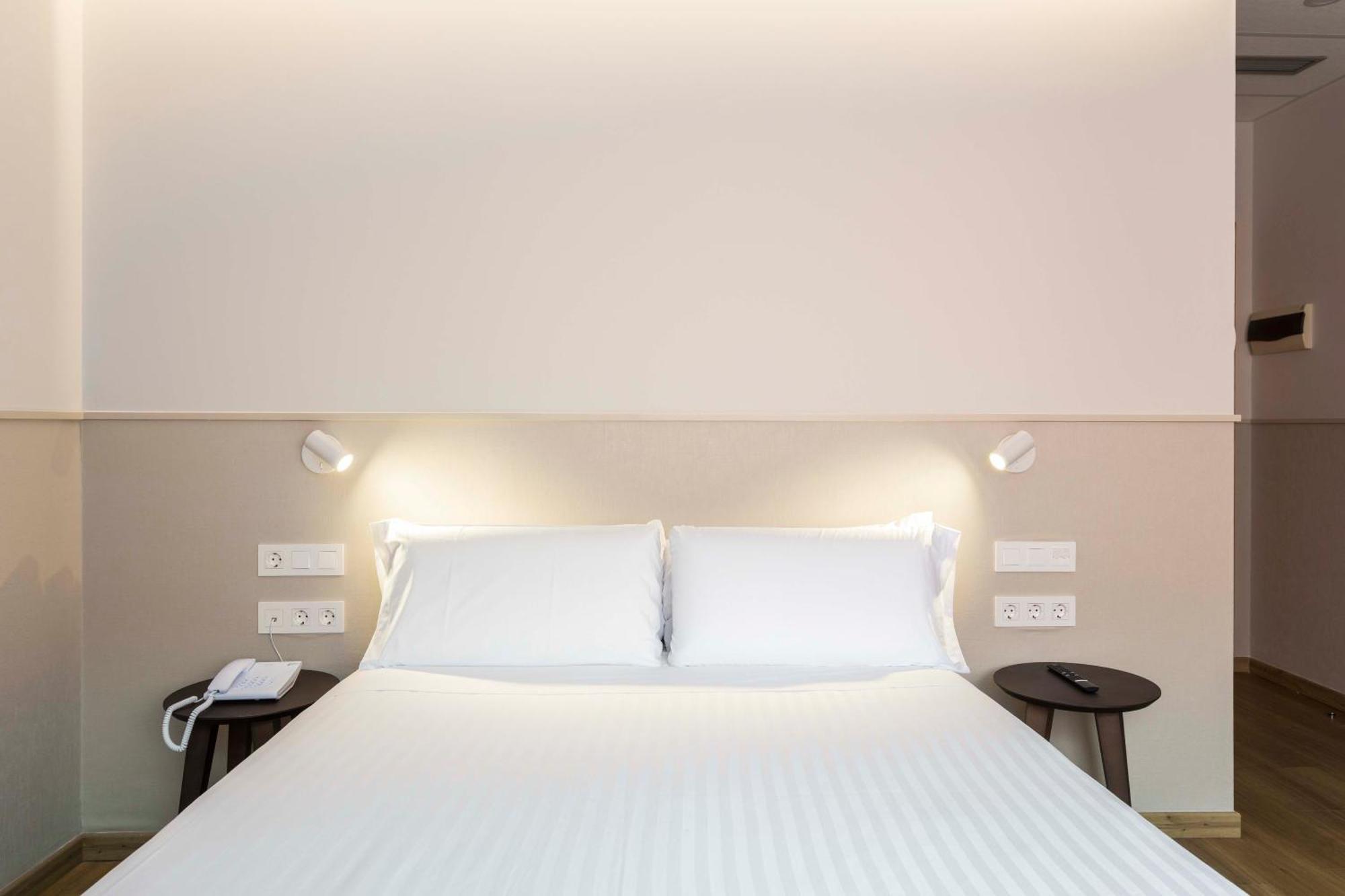 Hotel Terrassa Confort ภายนอก รูปภาพ