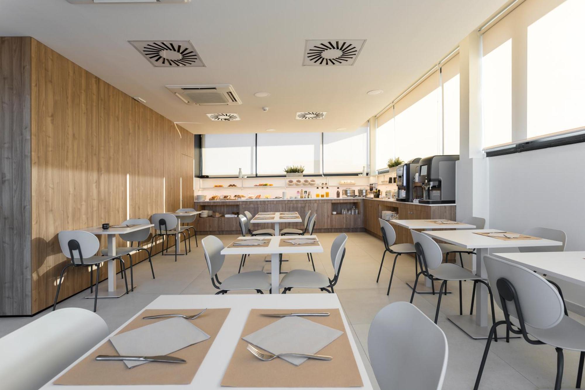 Hotel Terrassa Confort ภายนอก รูปภาพ
